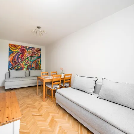 Apartamento Dzielna Comfort By Bookinghost