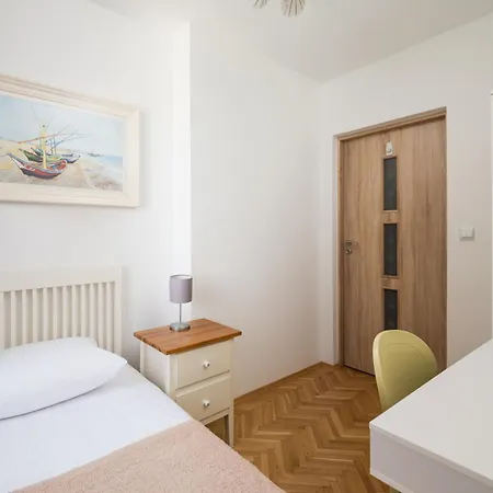 Dzielna Comfort By Bookinghost Warschau