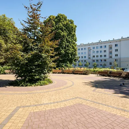 Apartment Dzielna Comfort By Bookinghost Warschau